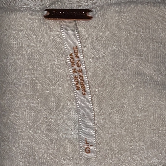 Free People Boho ivory smocked aplique top Sz L - Picture 6 of 8